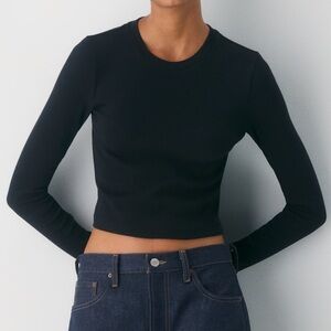 Aritzia
HomeStretch™ Rib Crew Waist Longsleeve